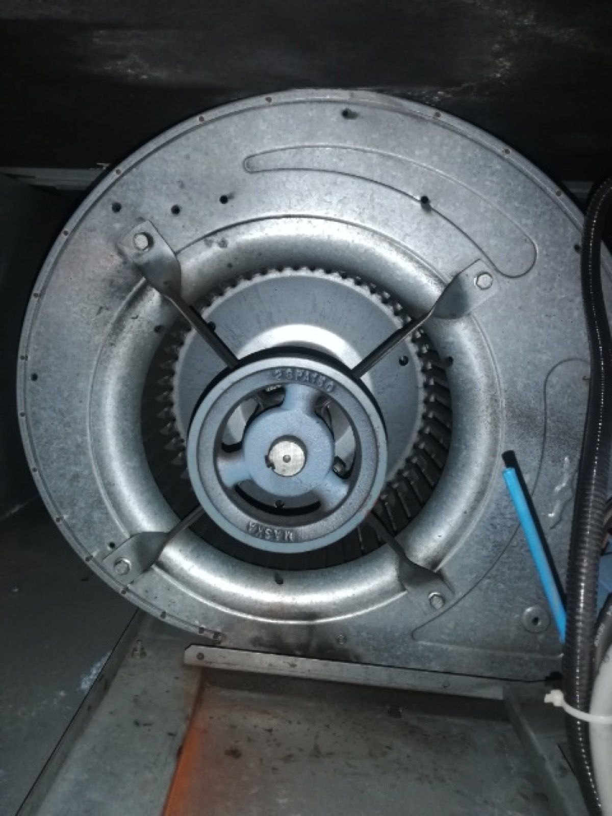 Turbine d’un caisson de ventilation lors du remplacement du ventilateur